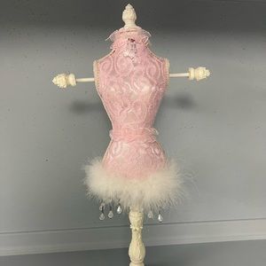 Vintage Victorian bust jewelry stand